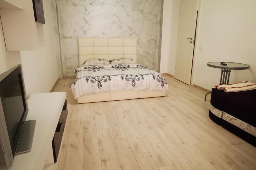 Two Bedroom Apartment Rosu Exterior photo